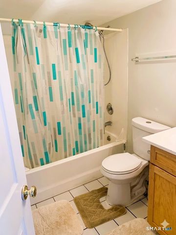 15 Coral Avenue, Shelton, CT 06484