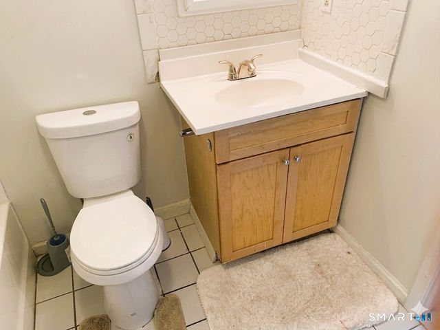 15 Coral Avenue, Shelton, CT 06484