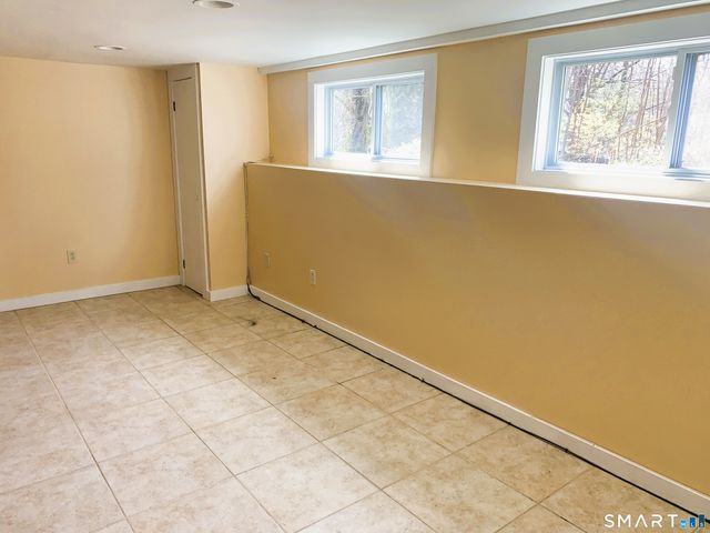 15 Coral Avenue, Shelton, CT 06484