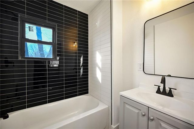 1333 E 81st Street, Kansas City, MO 64131