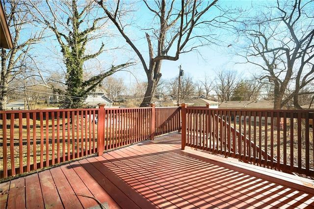 1333 E 81st Street, Kansas City, MO 64131