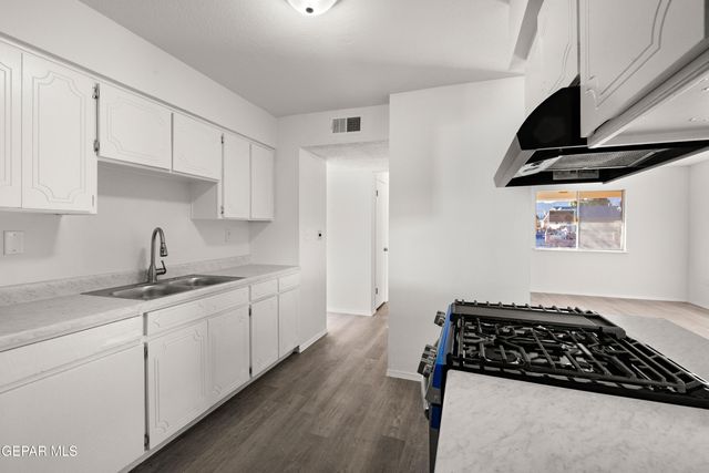 10708 AQUAMARINE Street, El Paso, TX 79924