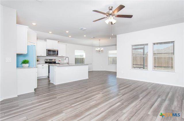 2353 Aylesbury Drive, Copperas Cove, TX 76522
