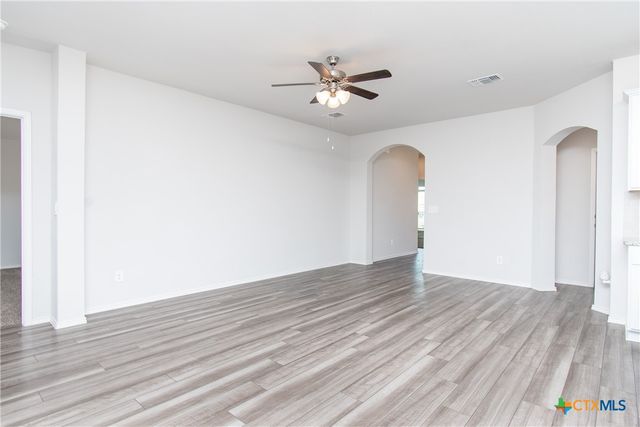 2353 Aylesbury Drive, Copperas Cove, TX 76522