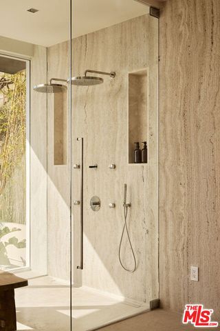 1615 Blue Jay Way, West Hollywood, CA 90069