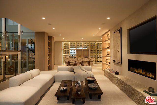 1615 Blue Jay Way, West Hollywood, CA 90069