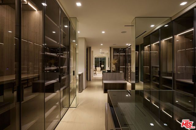 1615 Blue Jay Way, West Hollywood, CA 90069