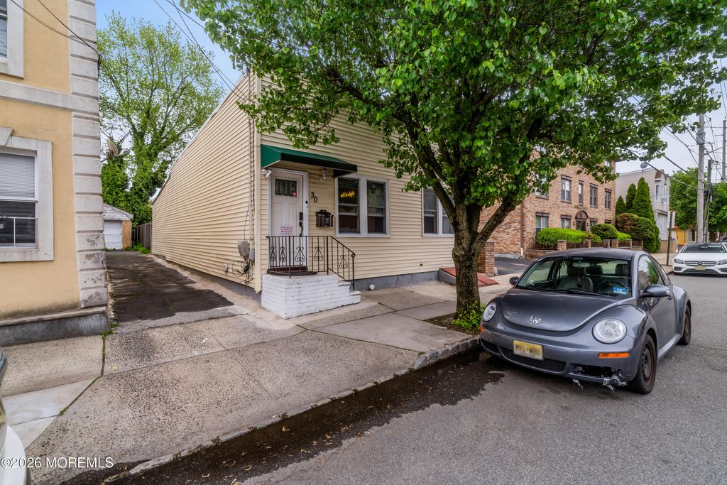 30 Belmont Avenue, Belleville, NJ 07109