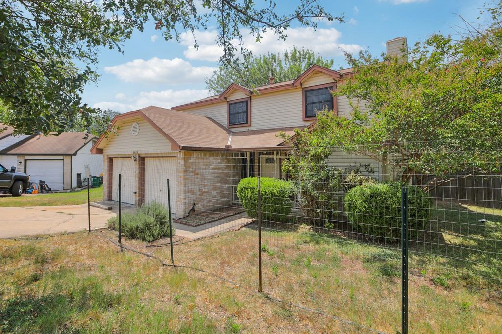 1300 Tuxford CV, Austin, TX 78753
