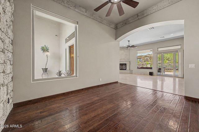 1705 W MOODY Trail, Phoenix, AZ 85041
