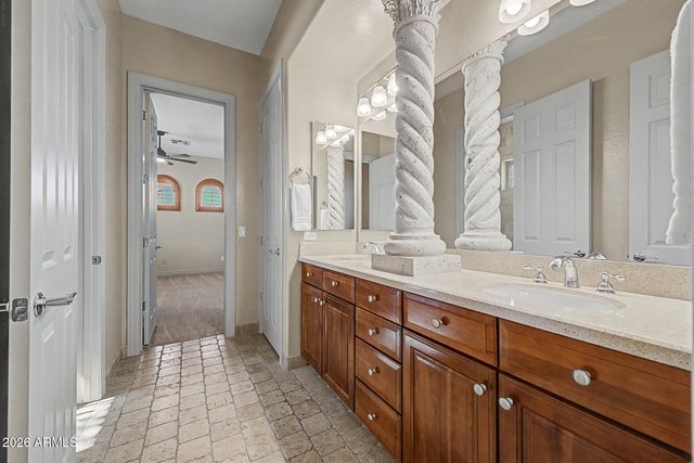 1705 W MOODY Trail, Phoenix, AZ 85041