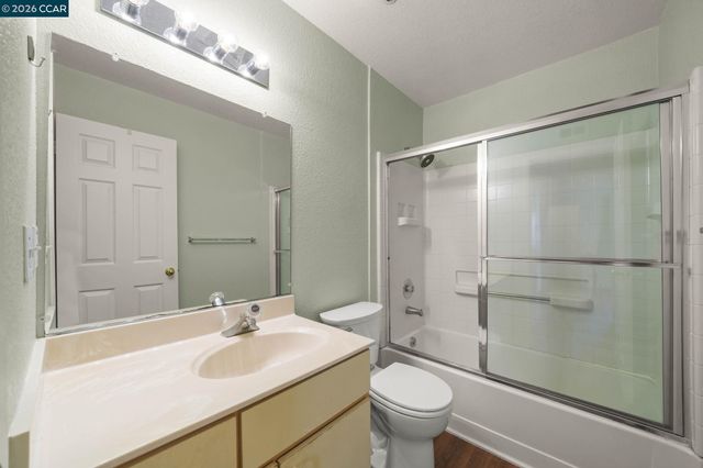 1430 Bel Air Dr 103, Concord, CA 94521