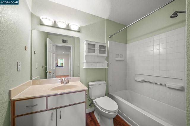 1430 Bel Air Dr 103, Concord, CA 94521