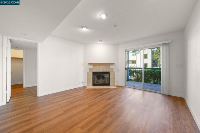 1430 Bel Air Dr 103, Concord, CA 94521