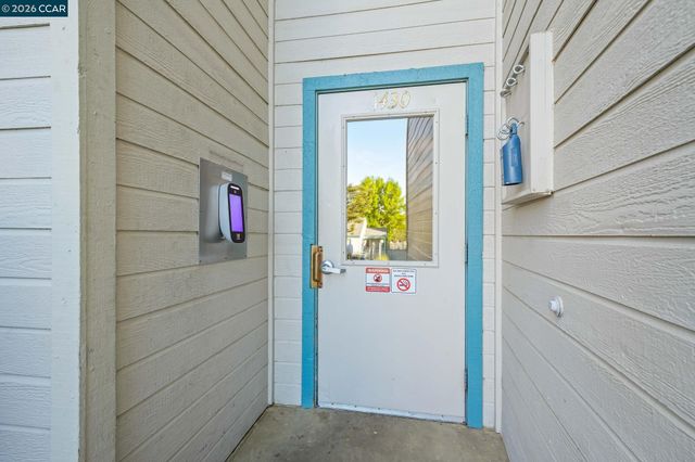 1430 Bel Air Dr 103, Concord, CA 94521