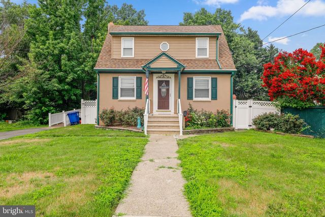 514 CUTLER AVE, Maple Shade, NJ 08052