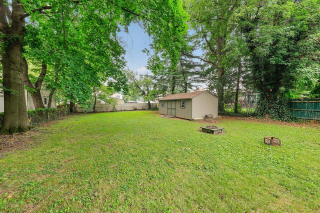 514 CUTLER AVE, Maple Shade, NJ 08052