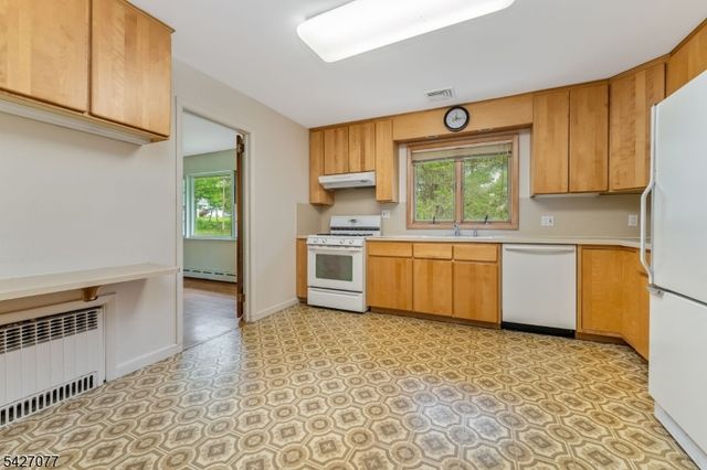 456 Bayberry Road, Bridgewater Twp., NJ 08807