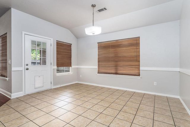 11017 NW 107th Circle, Yukon, OK 73099