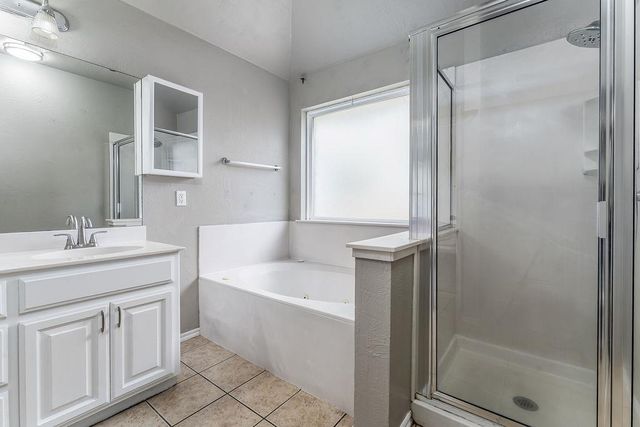 11017 NW 107th Circle, Yukon, OK 73099