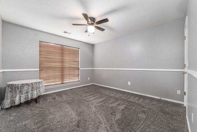 11017 NW 107th Circle, Yukon, OK 73099