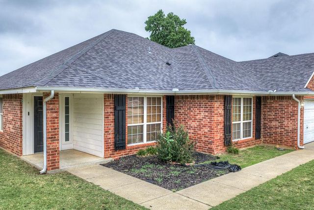 11017 NW 107th Circle, Yukon, OK 73099
