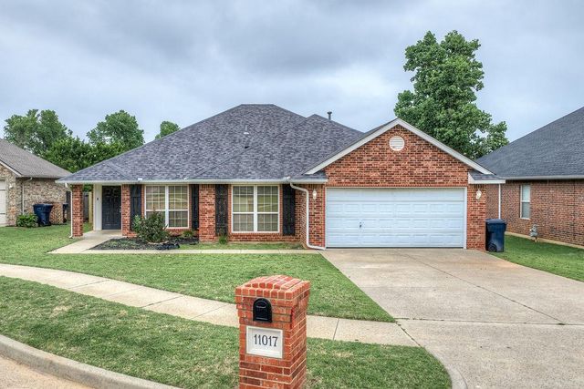 11017 NW 107th Circle, Yukon, OK 73099