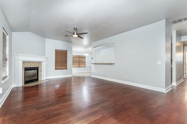 11017 NW 107th Circle, Yukon, OK 73099