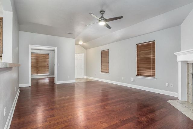 11017 NW 107th Circle, Yukon, OK 73099