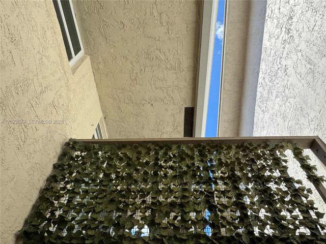 1910 NE 5th Street 107, Deerfield Beach, FL 33441