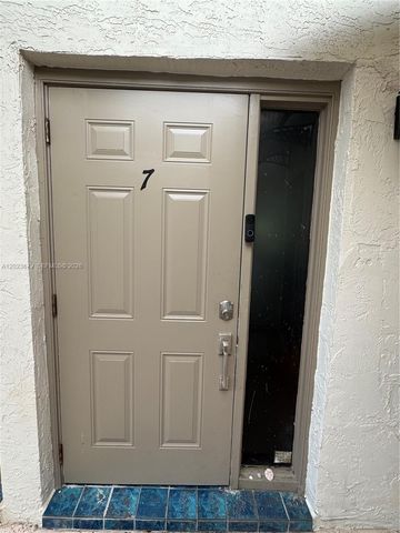 1910 NE 5th Street 107, Deerfield Beach, FL 33441