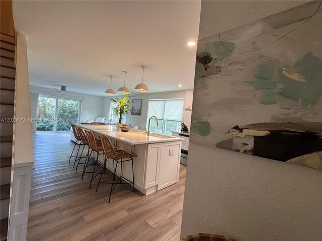 1910 NE 5th Street 107, Deerfield Beach, FL 33441