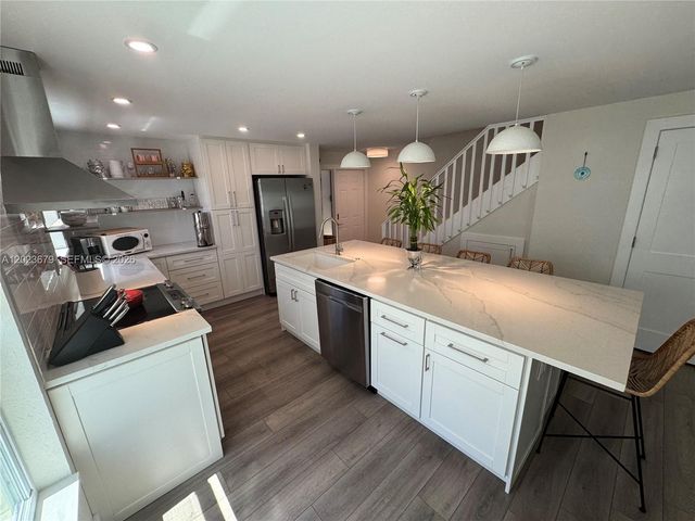 1910 NE 5th Street 107, Deerfield Beach, FL 33441