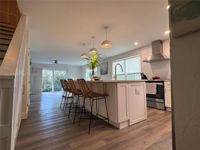 1910 NE 5th Street 107, Deerfield Beach, FL 33441
