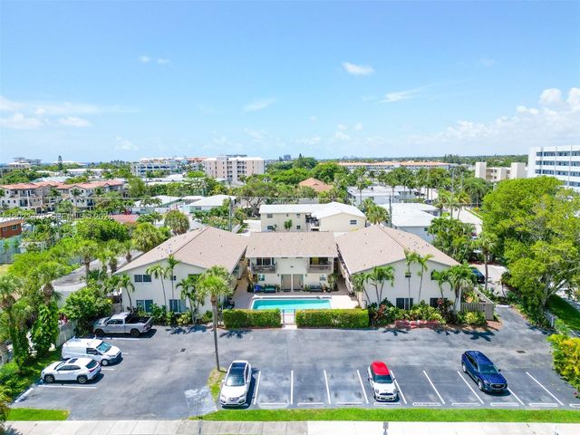 1910 NE 5th Street 107, Deerfield Beach, FL 33441