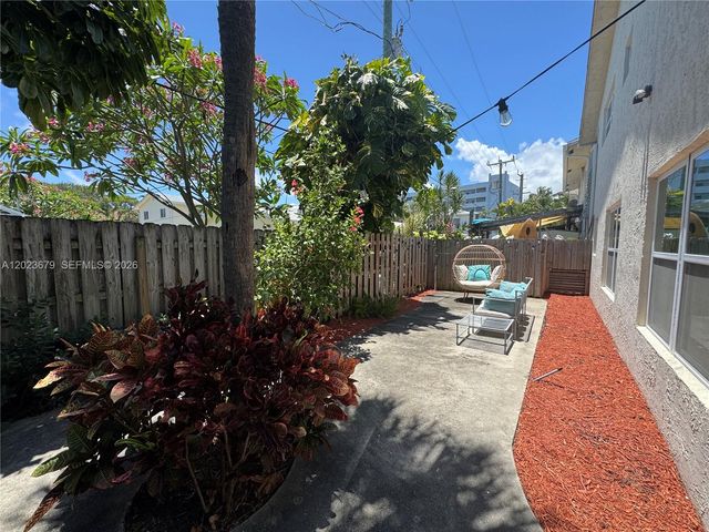 1910 NE 5th Street 107, Deerfield Beach, FL 33441