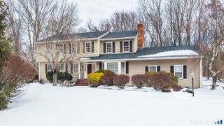 34 Bagburn Road, Monroe, CT 06468