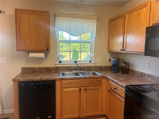 37 Waterfront Drive, Van Buren, NY 13027