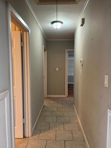 1002 Center Street, El Campo, TX 77437