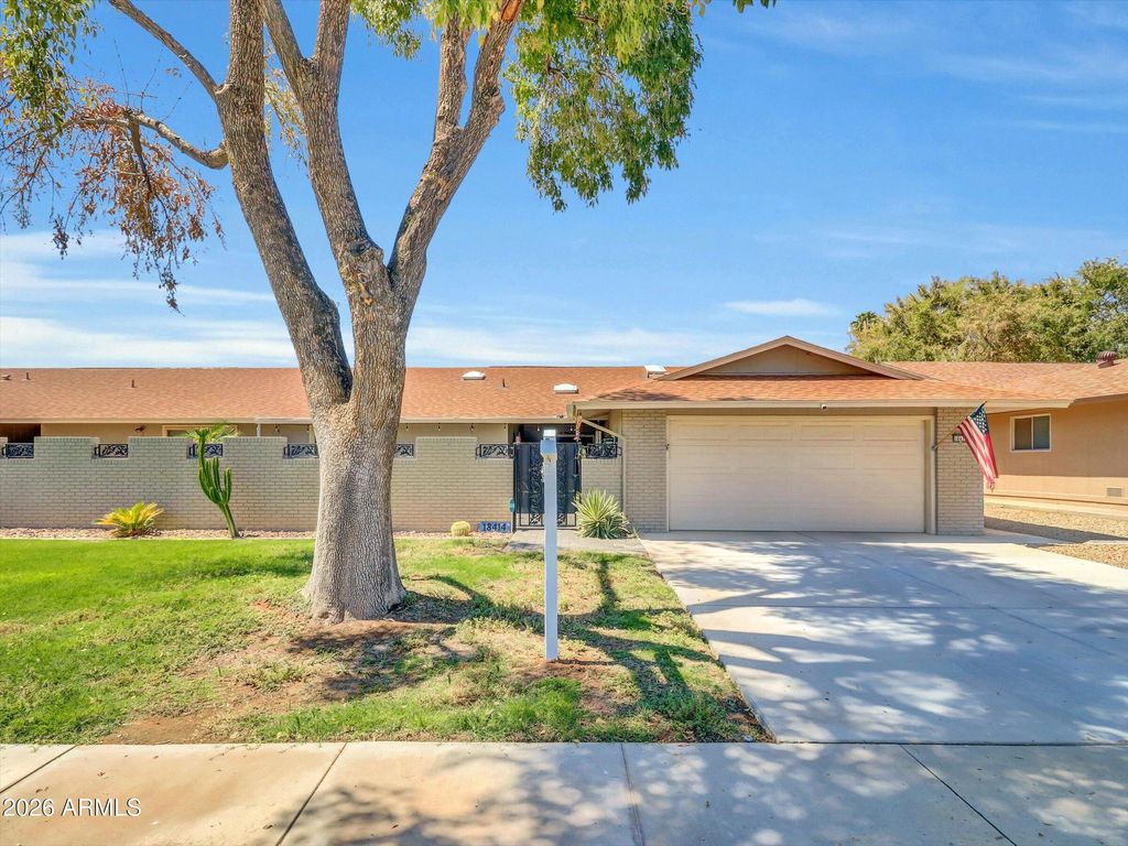 18414 N 104TH Avenue, Sun City, AZ 85373 — exterior