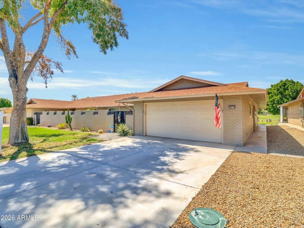 18414 N 104TH Avenue, Sun City, AZ 85373 — photo 2