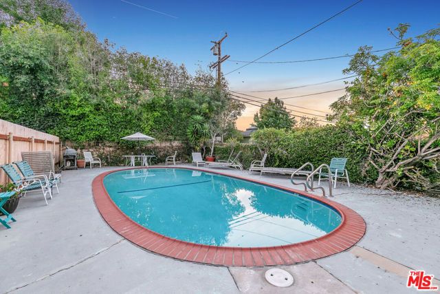 2637 S Centinela Avenue 18, Santa Monica, CA 90405