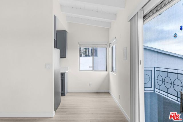 2637 S Centinela Avenue 18, Santa Monica, CA 90405