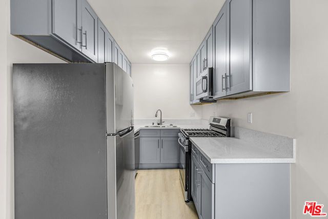 2637 S Centinela Avenue 18, Santa Monica, CA 90405