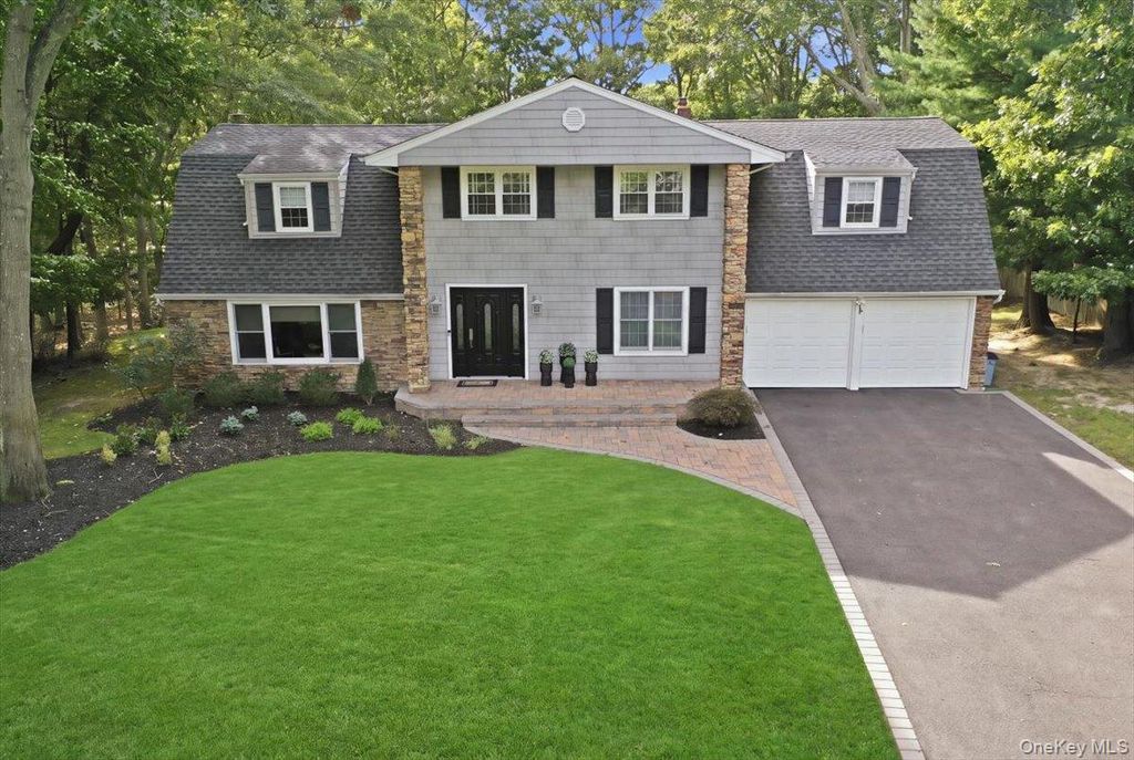 8 Philson Court, Commack, NY 11725 — exterior
