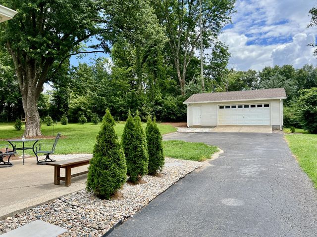 409 Westview Dr, Franklin, KY 42134