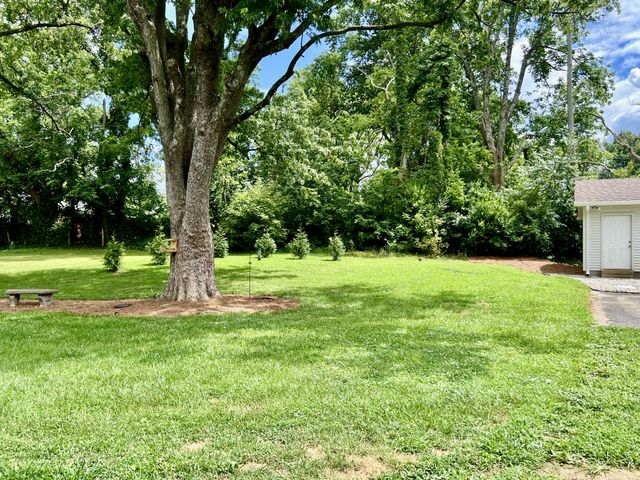 409 Westview Dr, Franklin, KY 42134