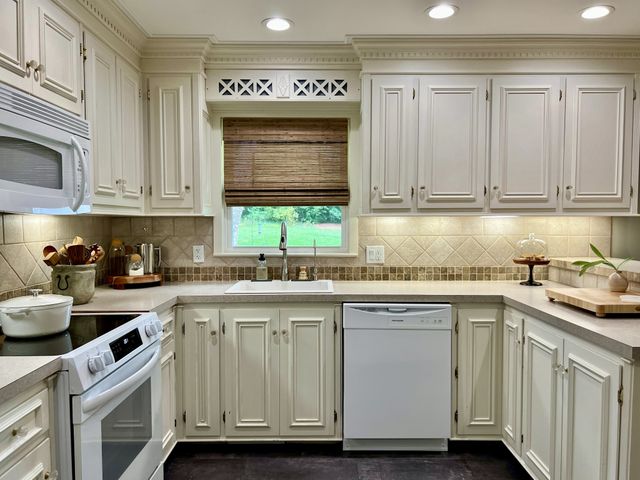 409 Westview Dr, Franklin, KY 42134