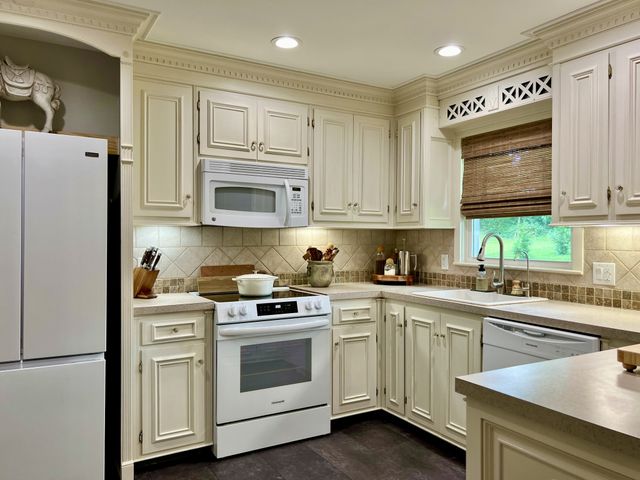 409 Westview Dr, Franklin, KY 42134