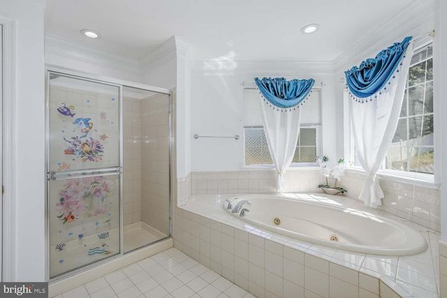 6810 ASHLEYS CROSSING CT, Temple Hills, MD 20748